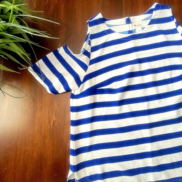 |STYLUS| Women's Cold Shoulder Blouse| - Picture 4 of 4